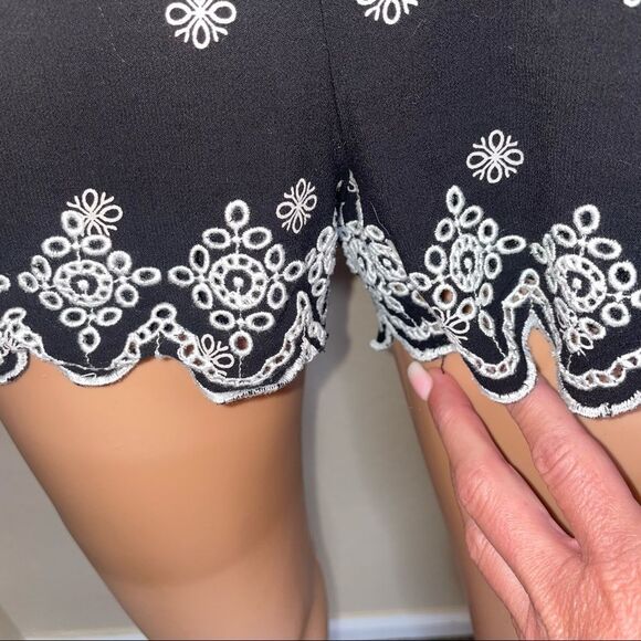 Loft Embroidered Trim Romper Black and White Eyelet scalloped edge SZ XXS - Picture 9 of 11